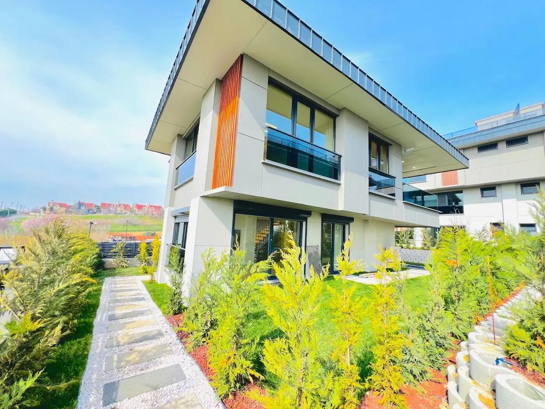 Home in Kumburgaz